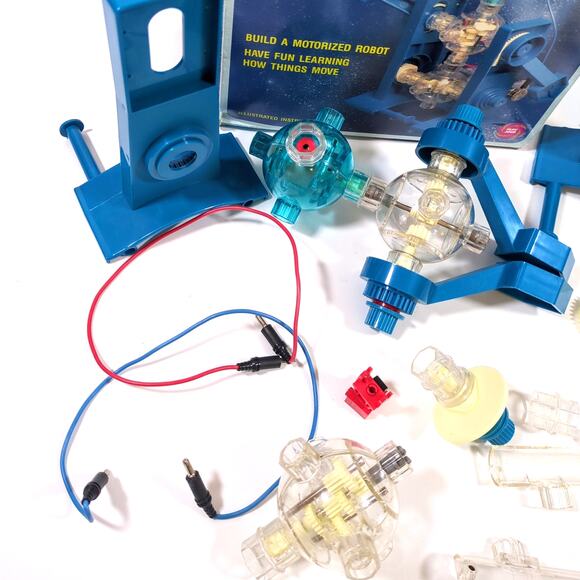 Vintage 1990 Capsela 204 Motorized Science Robot Discovery Toy 7+ No Instruction - Picture 2 of 8